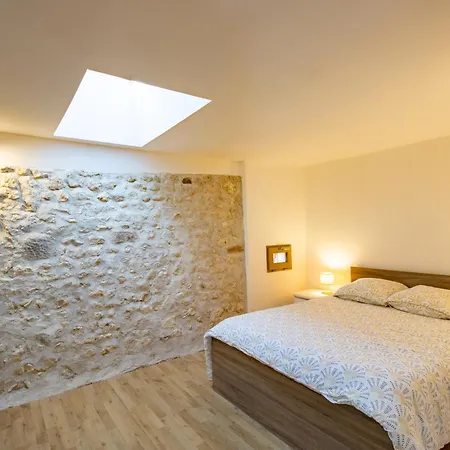 Holiday home Des Bois Du Charme *