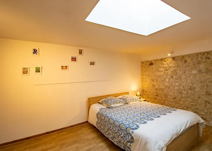 Des Bois Du Charme Сasa de vacaciones Chalais (Charente)