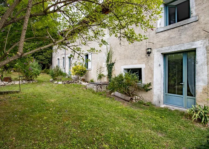 Des Bois Du Charme Сasa de vacaciones Chalais (Charente)