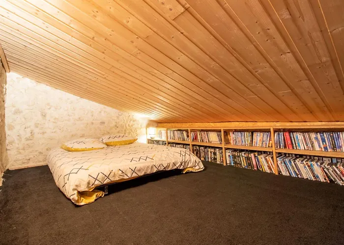 Des Bois Du Charme Сasa de vacaciones *